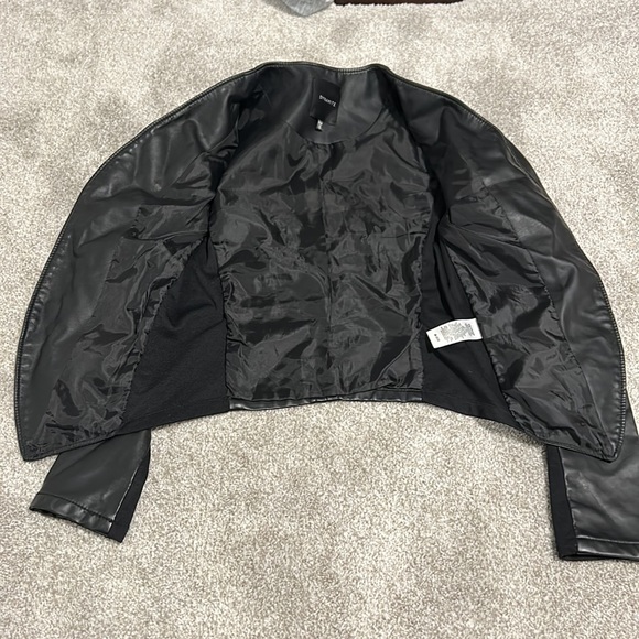 Women’s Dynamite Jacket - Picture 2 of 3